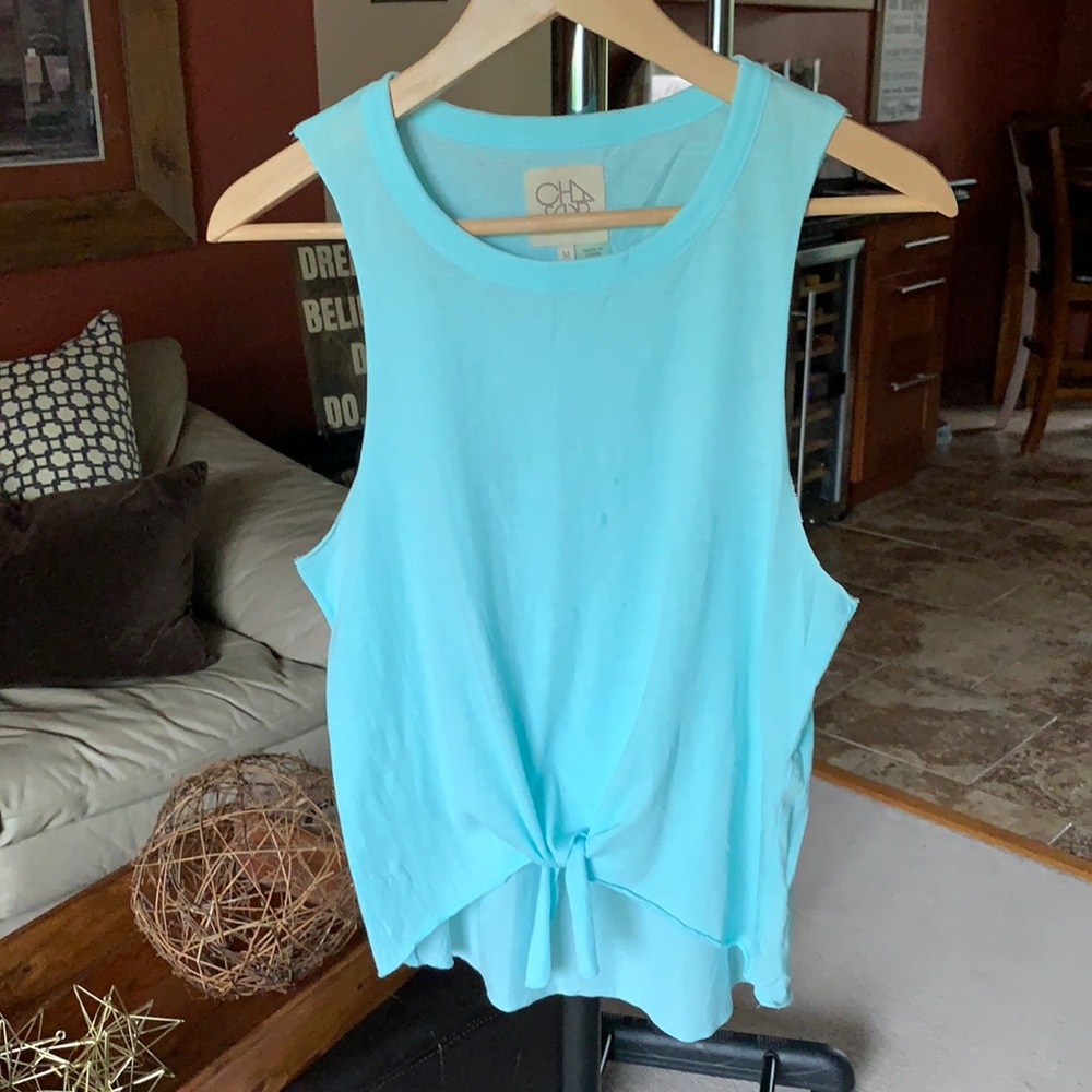 Chaser Front Tie Sleeveless Tee M